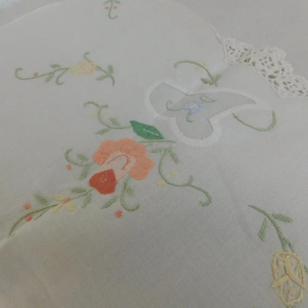 Hand Embroidered Table Runner Cloth Rectangle Floral White 35